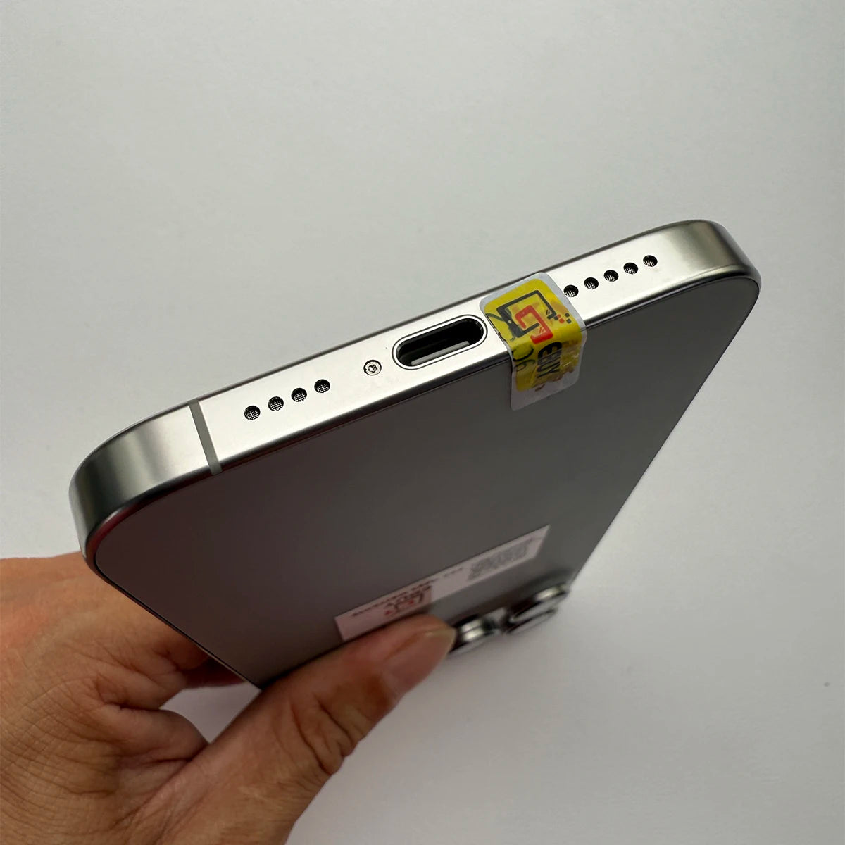 Original Unlocked 6.9" iPhone 16 Pro Max Dual eSIM Face ID NFC A18 Pro LTPO Super Retina XDR OLED 5G Cell Phone US Version